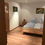 Ξενοδοχείο Guntia Boardinghouse Virtueller Check In Und Zugang Γκούνζμπουργκ