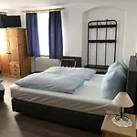 Guntia Boardinghouse Virtueller Check In Und Zugang 2* Γκούνζμπουργκ