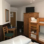 Guntia Boardinghouse Virtueller Check In Und Zugang Ξενοδοχείο Γκούνζμπουργκ