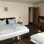 Guntia Boardinghouse Virtueller Check In Und Zugang Γκούνζμπουργκ