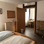 Guntia Boardinghouse Virtueller Check In Und Zugang 2* Γκούνζμπουργκ