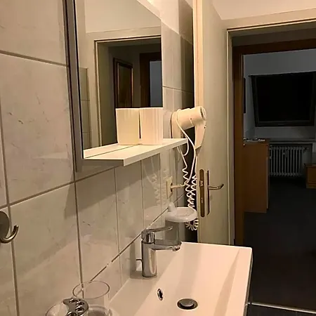 Guntia Boardinghouse Virtueller Check In Und Zugang מלון 2*