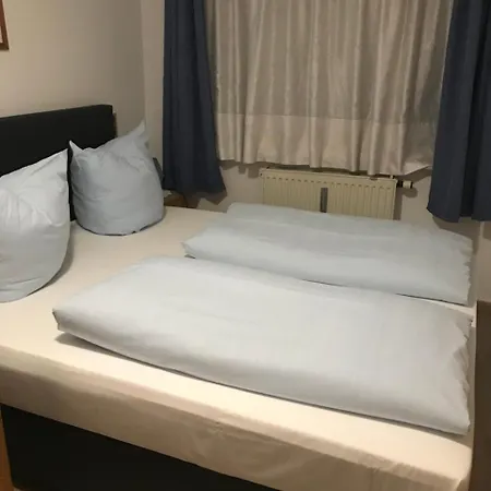 Guntia Boardinghouse Virtueller Check In Und Zugang מלון גונצבורג
