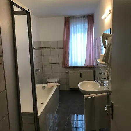 Guntia Boardinghouse Virtueller Check In Und Zugang 2* גונצבורג