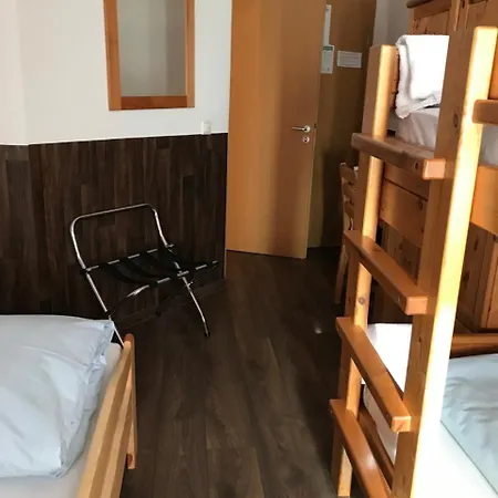 Guntia Boardinghouse Virtueller Check In Und Zugang מלון