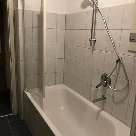 Guntia Boardinghouse Virtueller Check In Und Zugang 2*